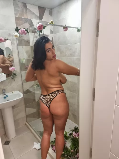 Do. You want to take off this leopard bikini baby π