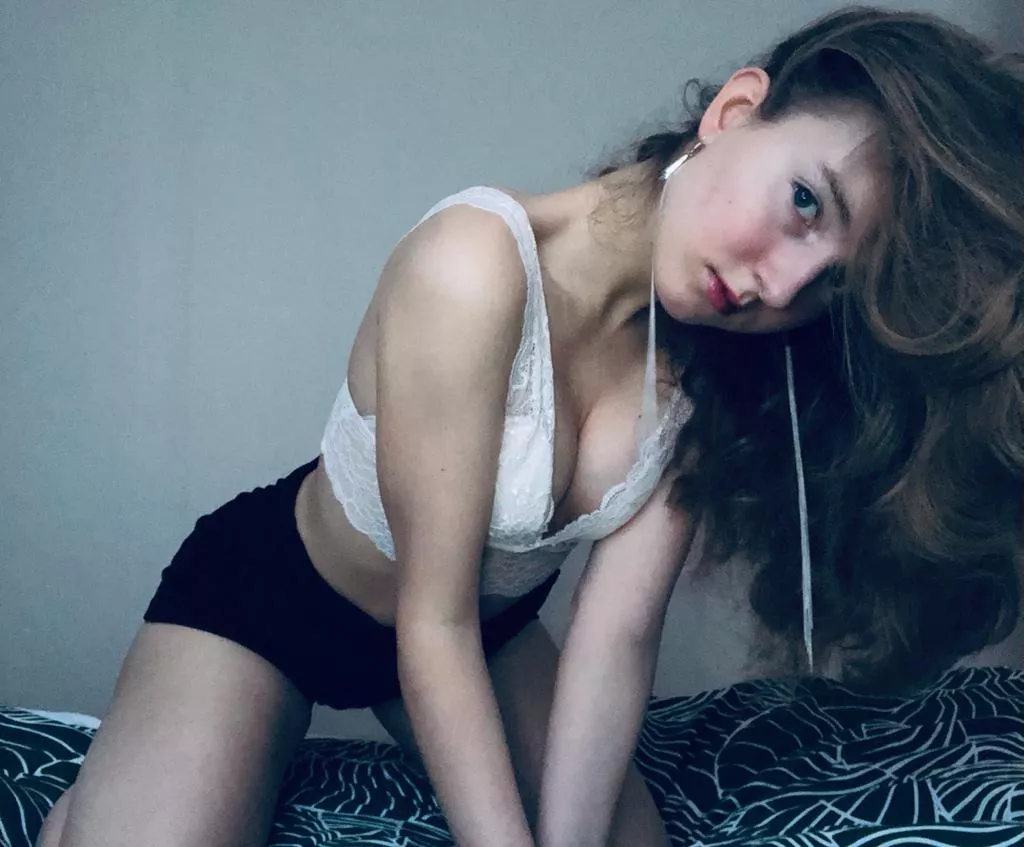 Does anyone have an idea what i should wear?😘