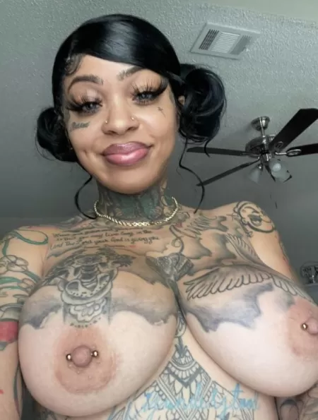 Does anyone know her name? Does anyone know her name?