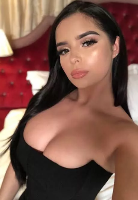 does anyone know xxx video with this person? does anyone know xxx video with this person?