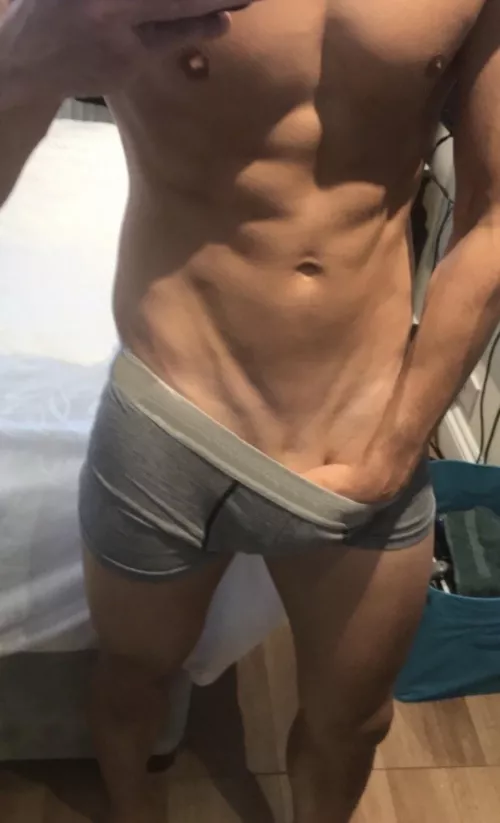 Does grey suit me? 🤷🏻♂️