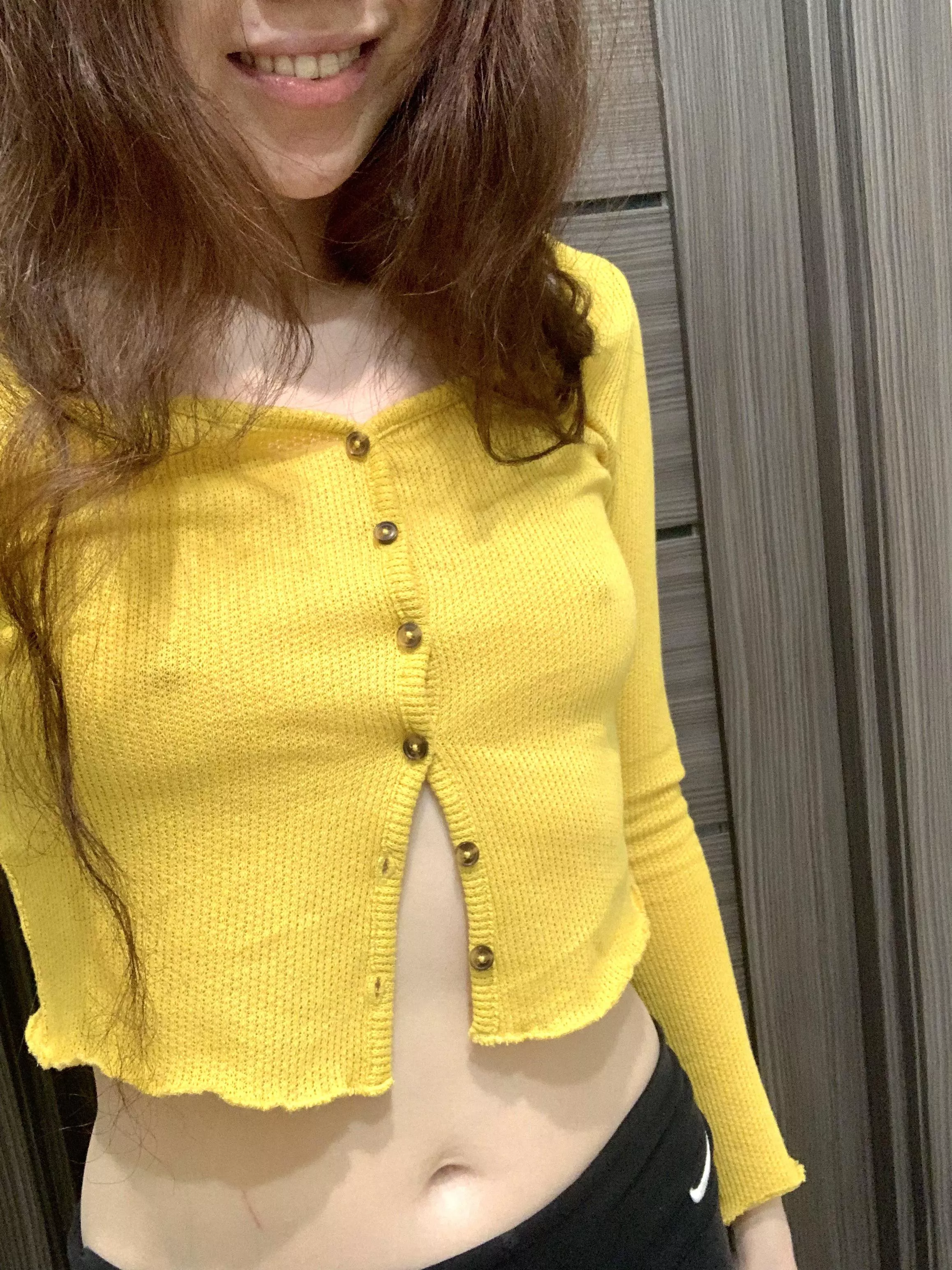 Does it look cute on me ?