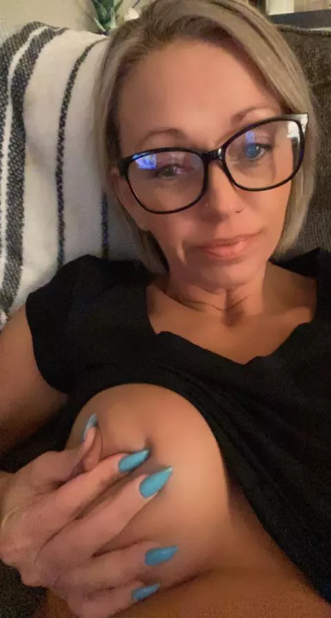 Does mommy look good in glasses?