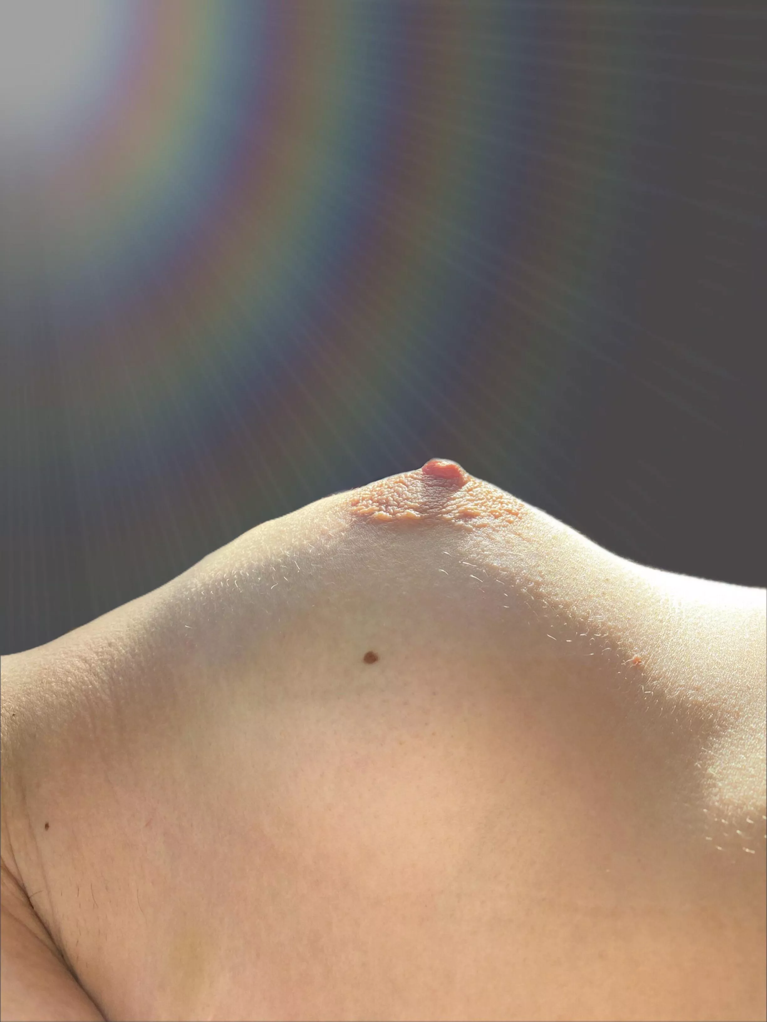 Does my boob deserve your attention 😈 Does my boob deserve your attention 😈