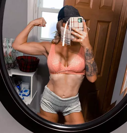 Does my mom bod turn you on?? Does my mom bod turn you on??