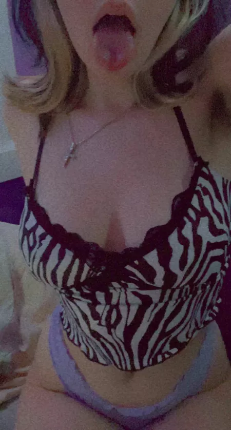 Does my mouth look fuckable? Does my mouth look fuckable?