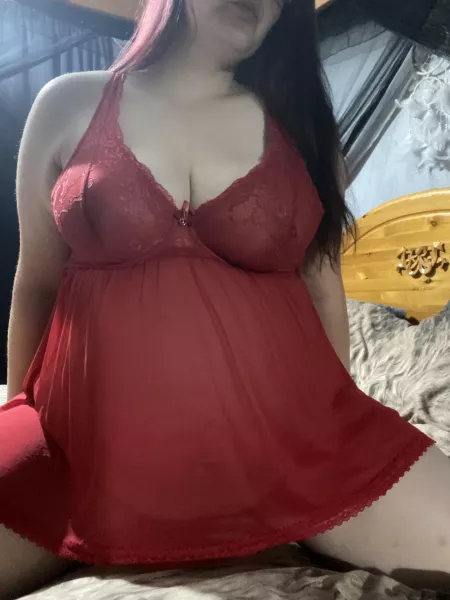 Does red look good on me, or would it look better off? I think this dress hides my figure but plenty more in my profile if you fancy a look π₯Ί