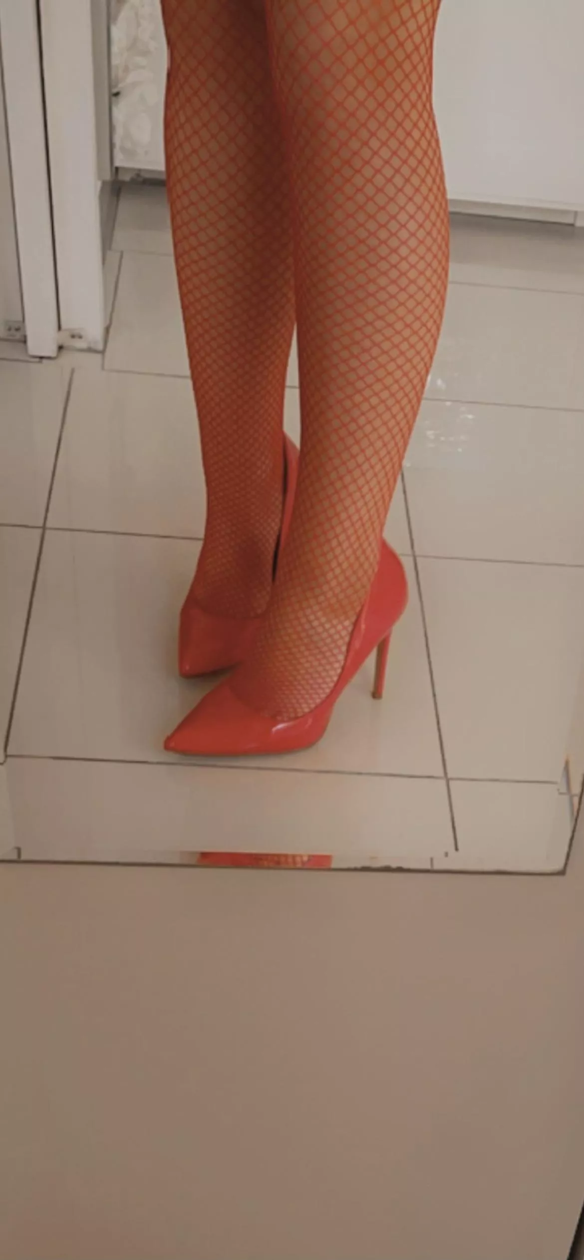 Does red on red turn you on baby ? Does red on red turn you on baby ?
