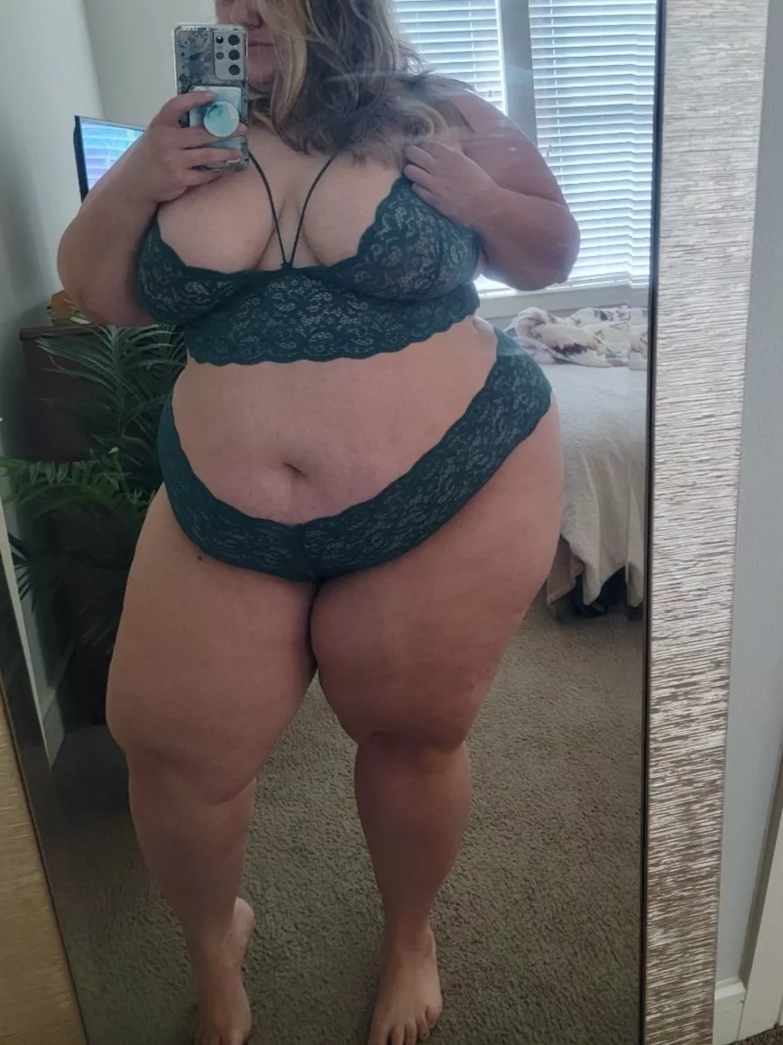 Does someone want to help me take these off?? Does someone want to help me take these off??
