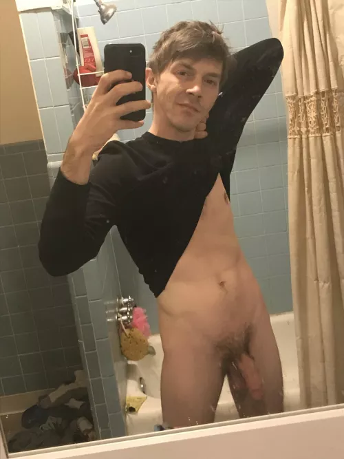 Does the V make up for the smol pp?π