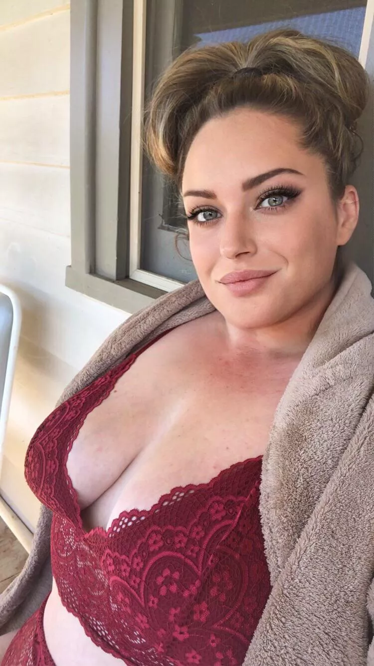 Does this colour look good on me? ❤️