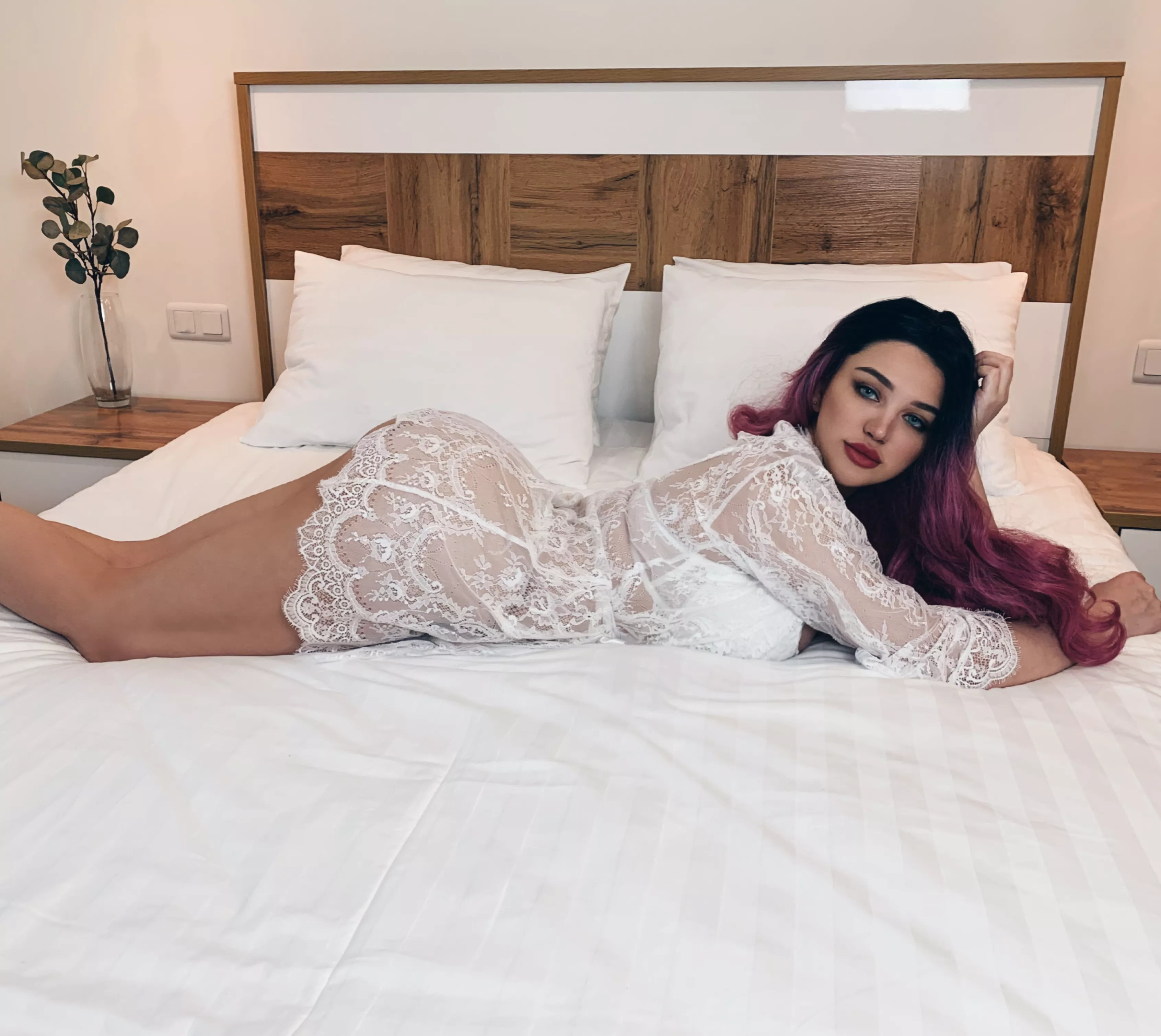 Does this good girl get any good dick? Does this good girl get any good dick?
