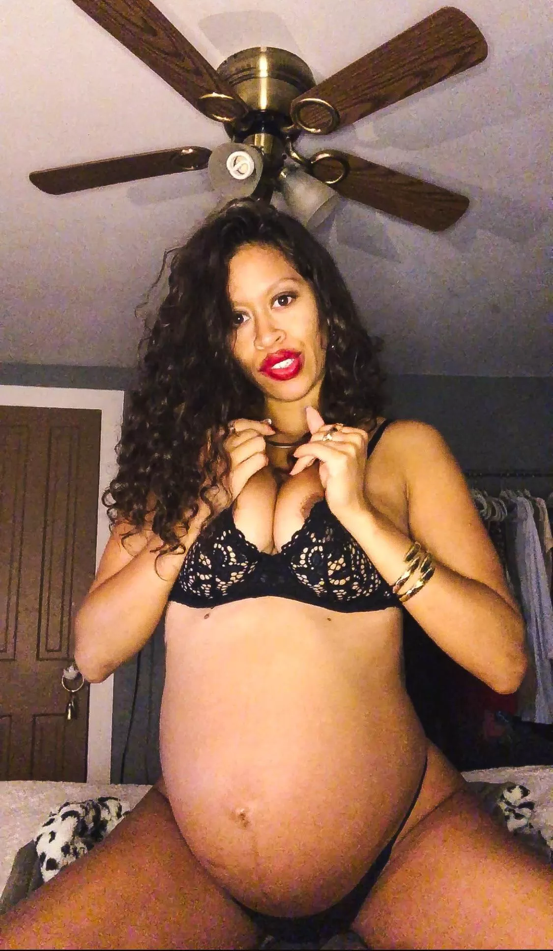 Does this lingerie compliment my figure? Does this lingerie compliment my figure?