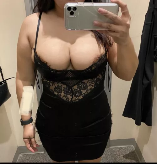 Does this look too small on me? Does this look too small on me?