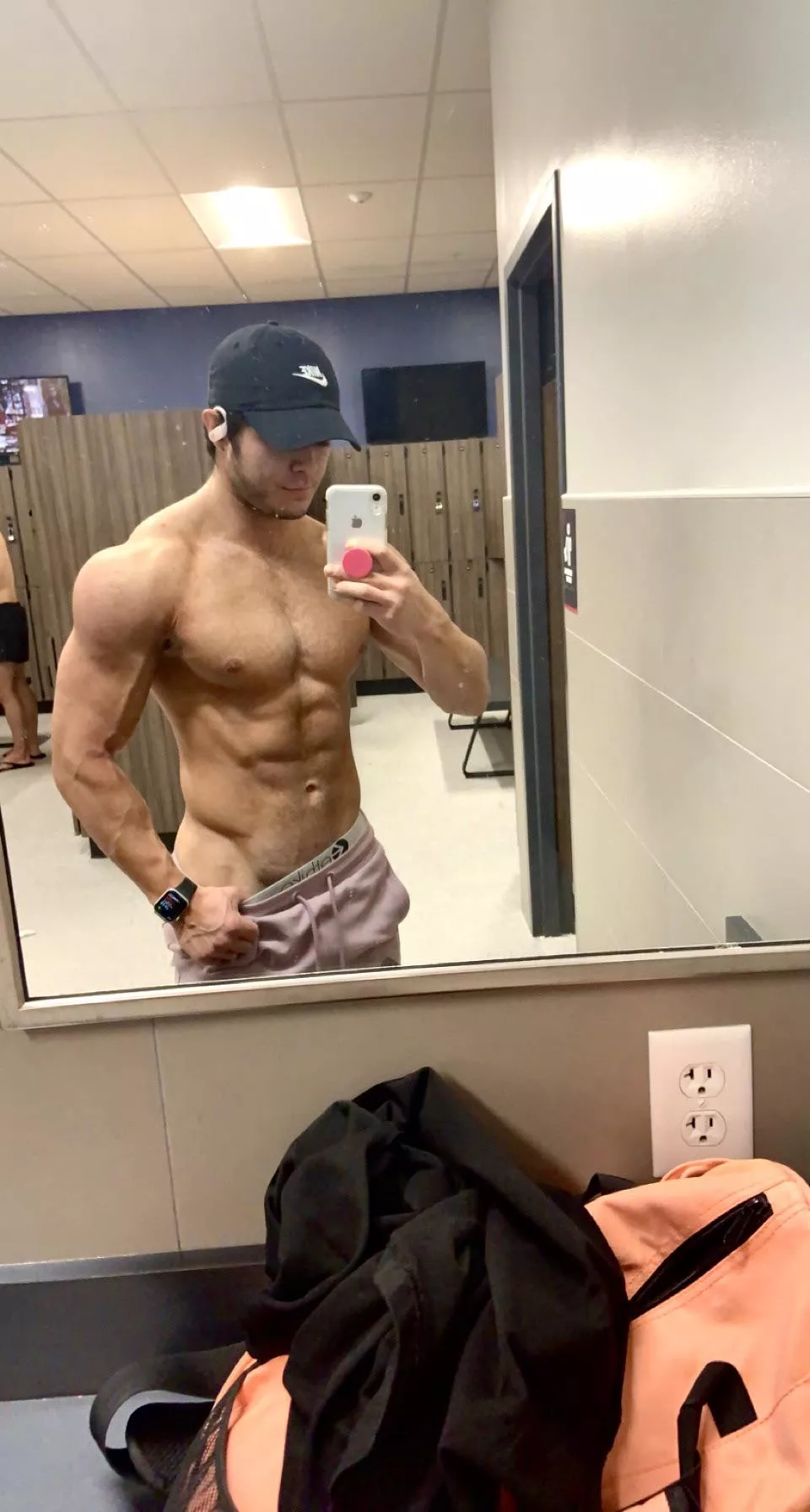 Does this sub like this? 👀 Does this sub like this? 👀