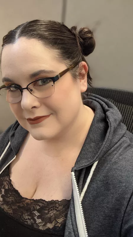 Does your anaconda want these buns? 🤭