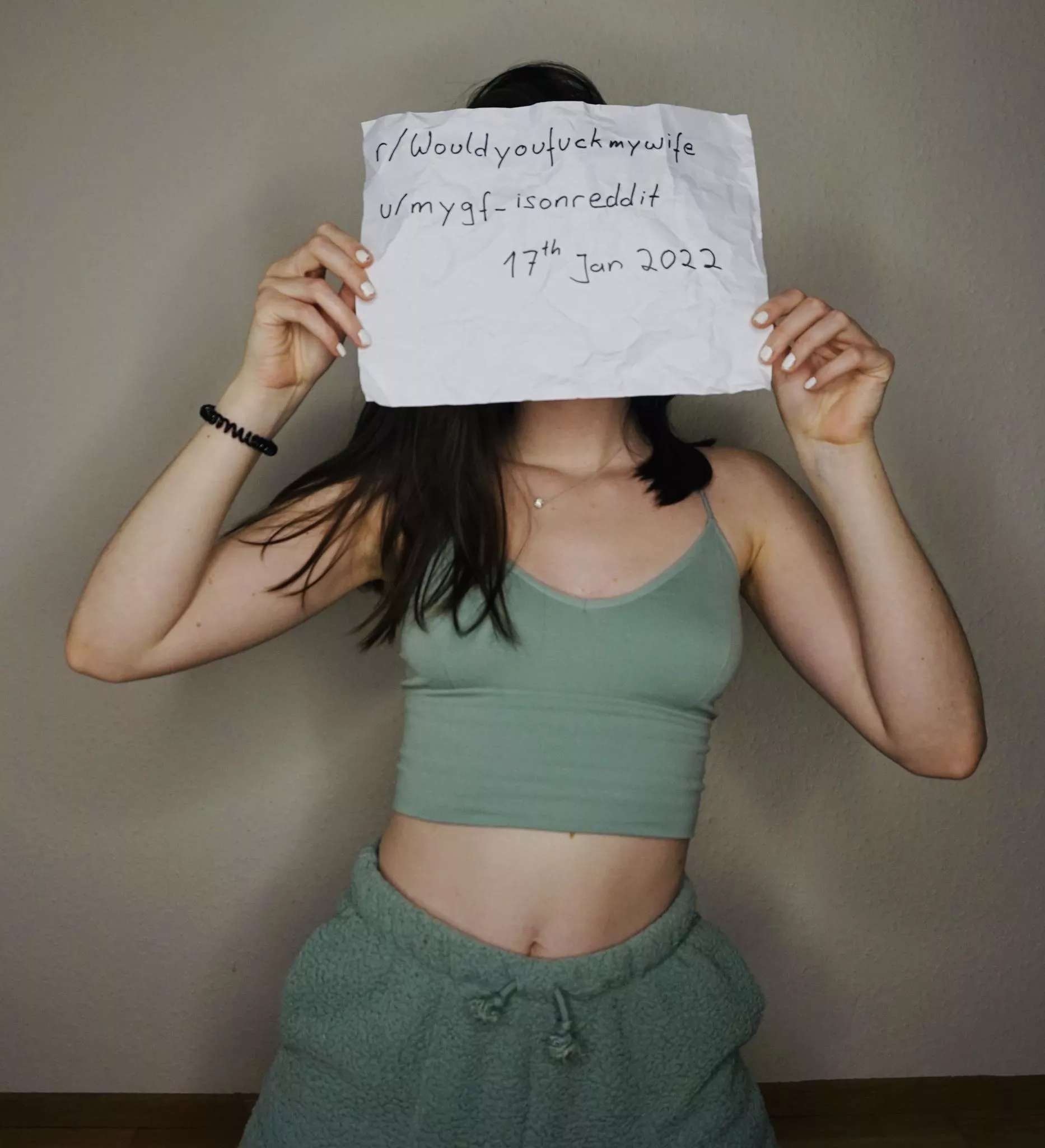 Does your gf also post on reddit?