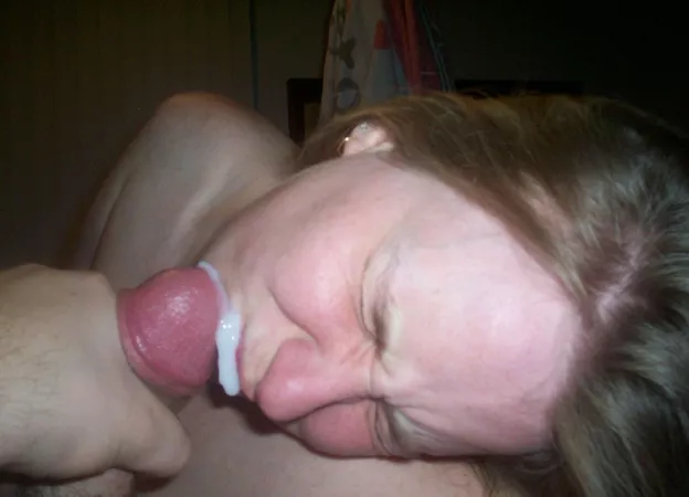 Doesn't want to swallow - bad girl