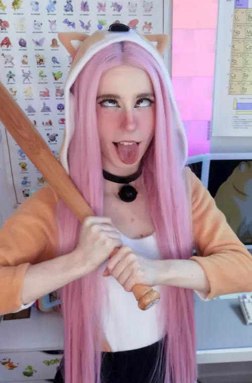 DOGEBONK-chan loves to bonk🐶🏏