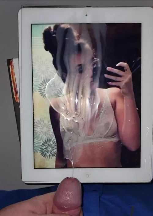 Doing cumtributes. 100% discrete and private if wished. Into many things, just ask me. Not many NoGoes. Also looking to trade nudes in groupchats/ private chats. K1k DocHolliday88666 Wickr DocHolliday96