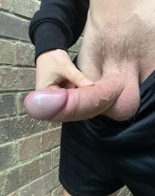 Doing it in public makes it more alpha, right?