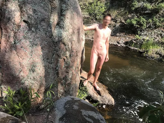 Doing some skinny dipping before winter comes! Doing some skinny dipping before winter comes!