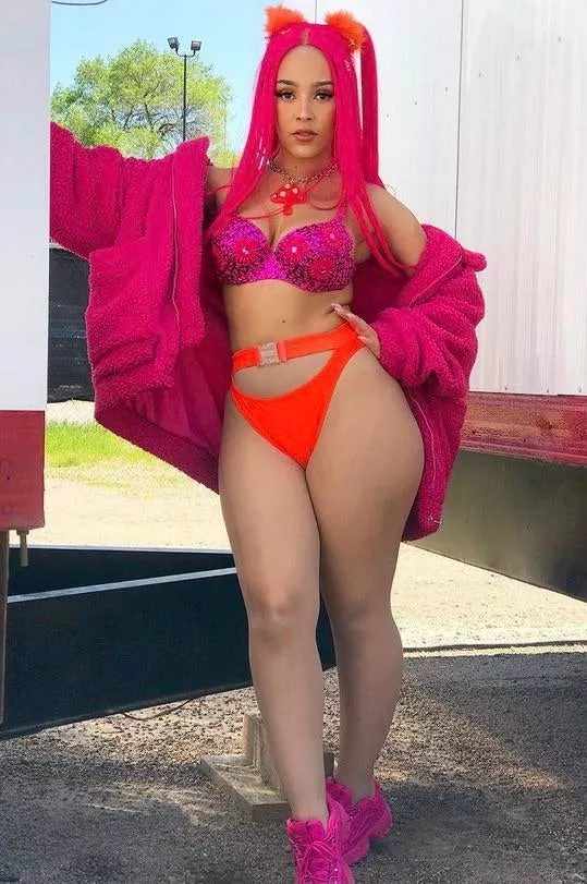 Doja cat would be an amazing fuck Doja cat would be an amazing fuck