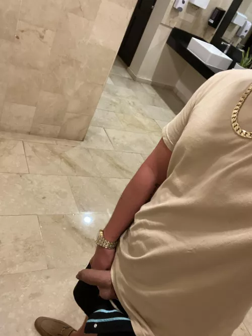 Dominican resort bathroom