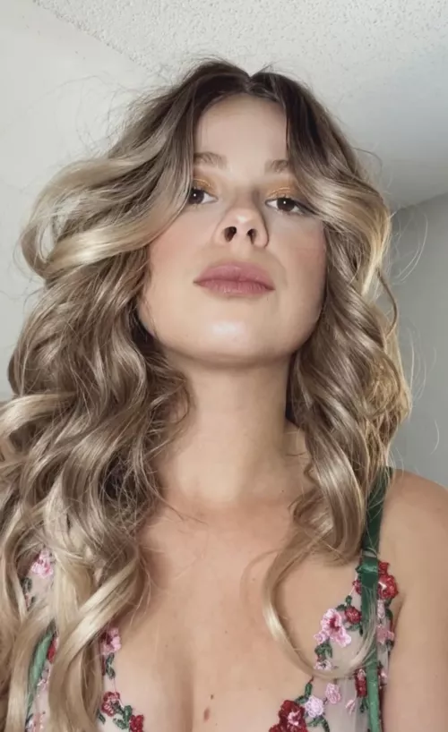 [domme] It’s a good day to be humiliated by an angel-faced domme