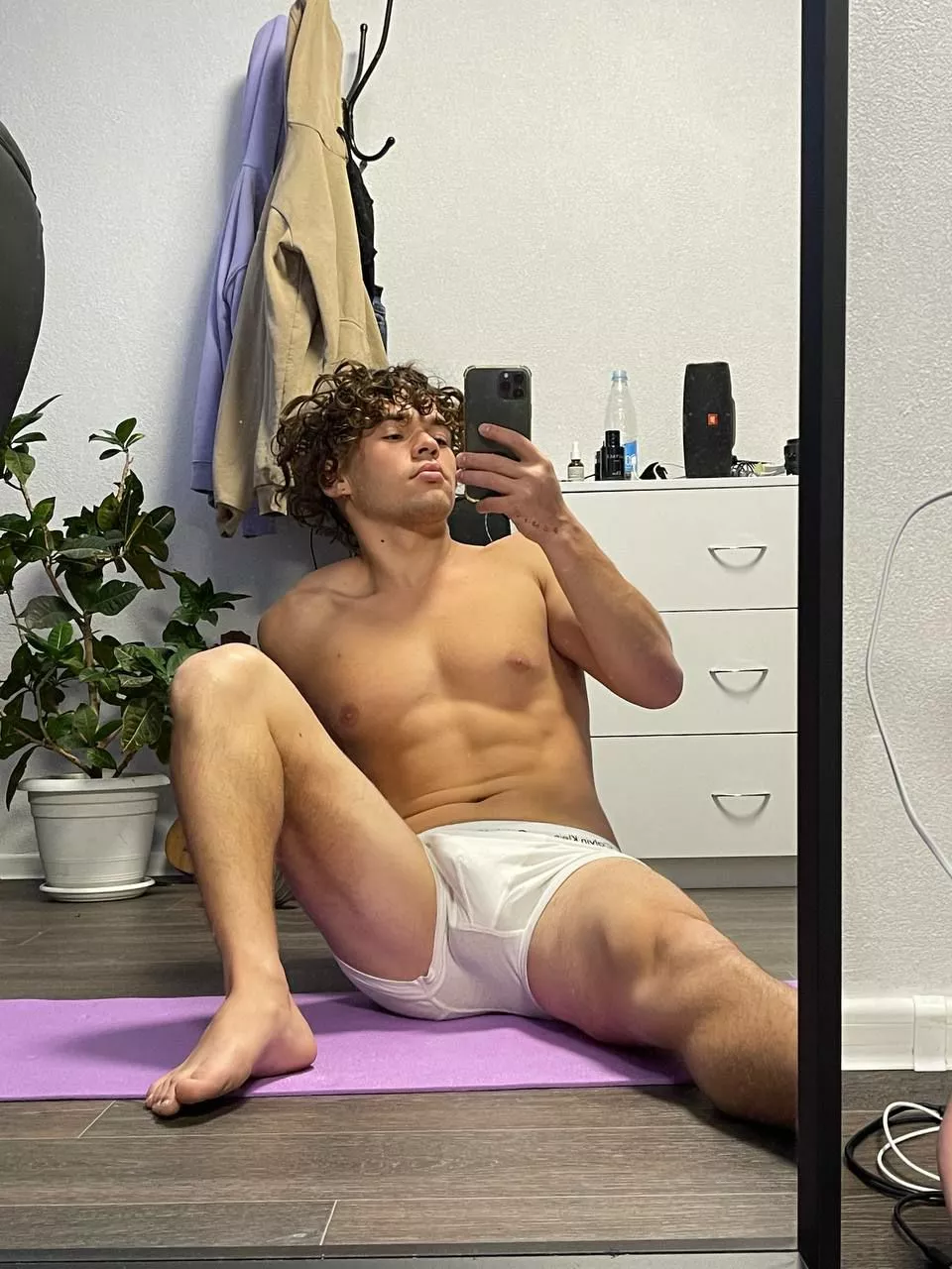 don't be shy, put your hand on it