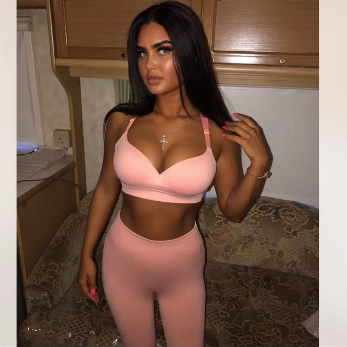 Don't come knocking if the caravan is rocking....🔥