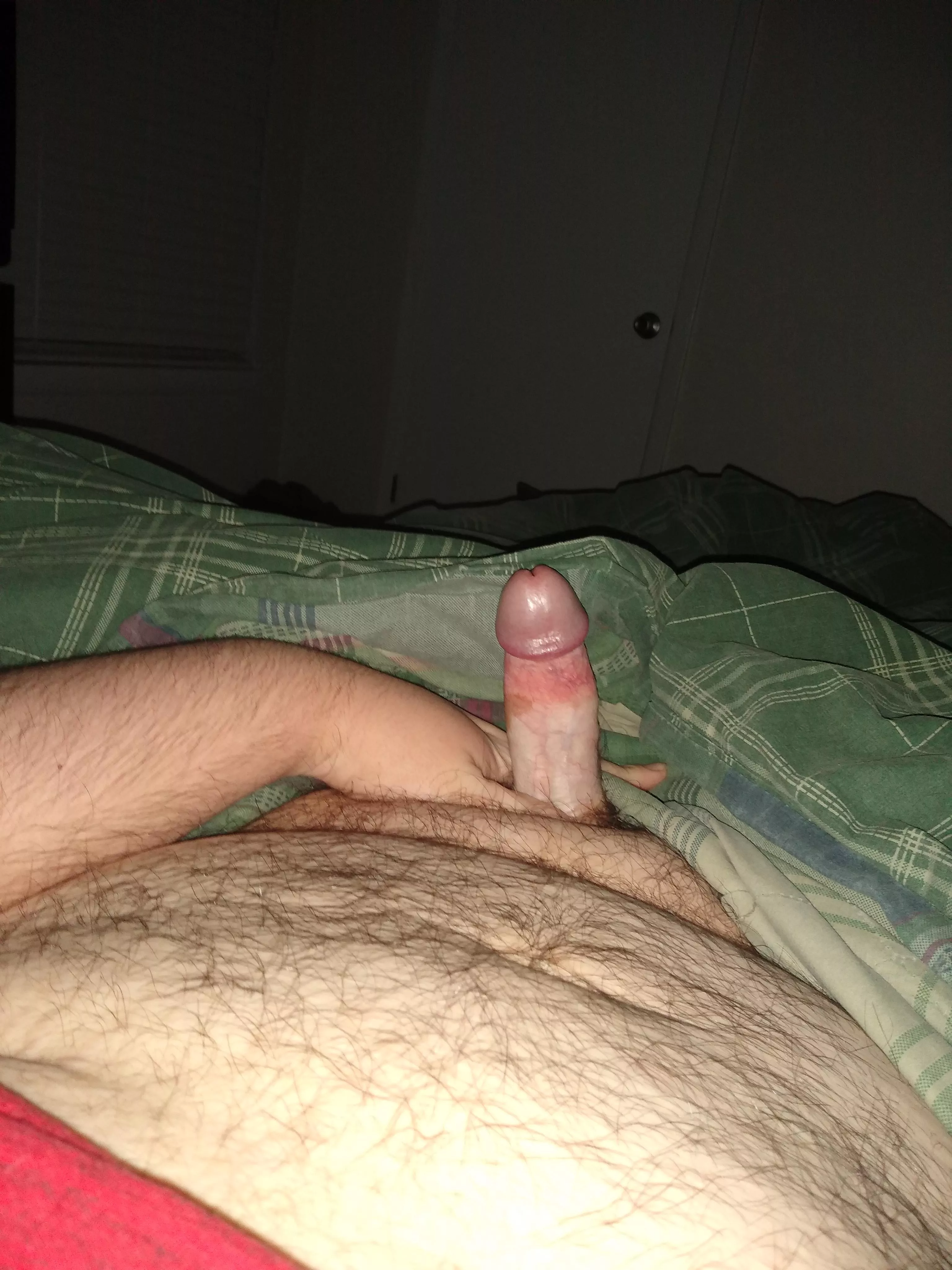 Don't cum by yourself on V day. Cum with me!