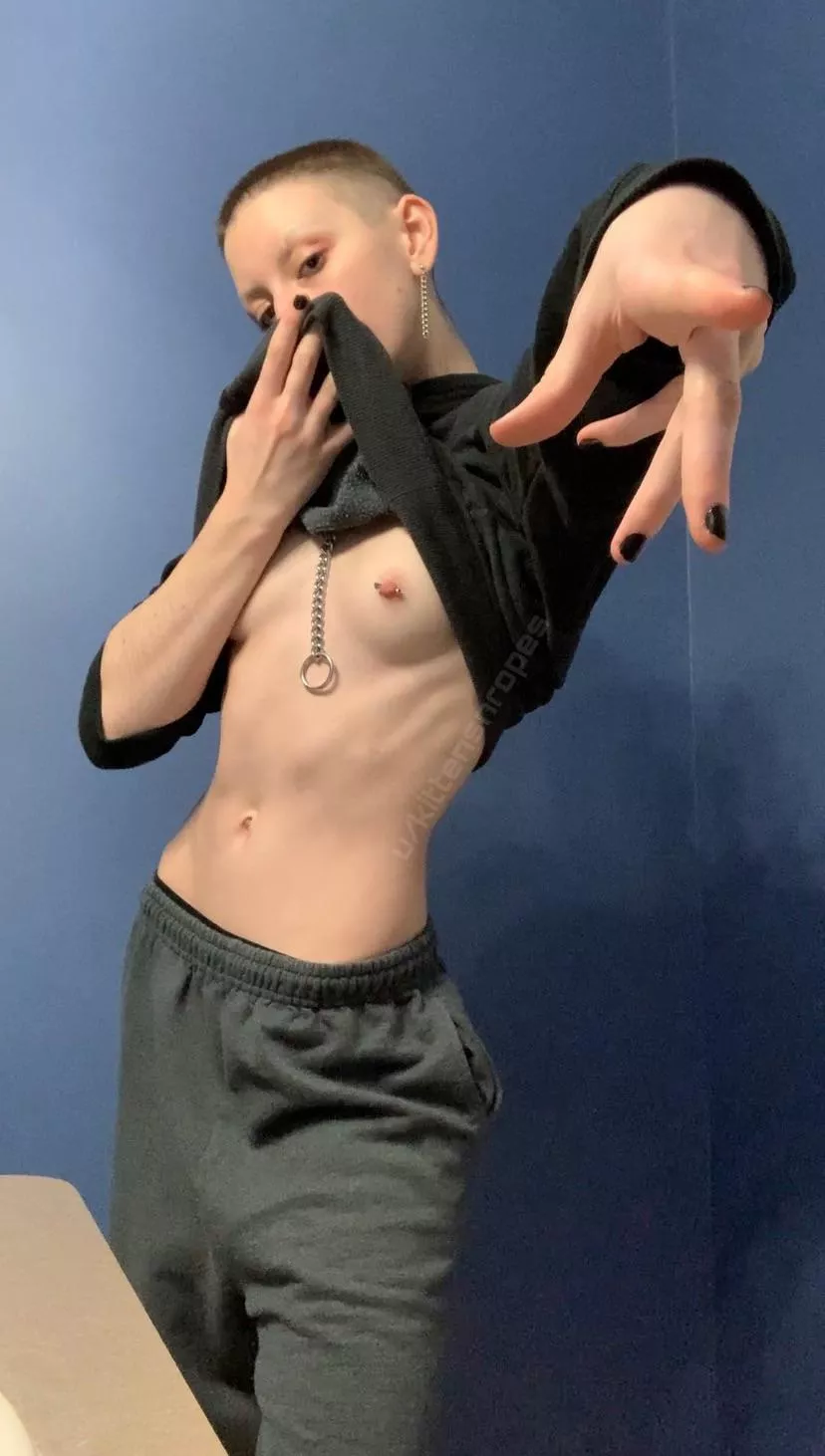 Don’t forget to do your daily power pose ♡