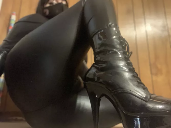 Don't just sit there and look dumb, make yourself useful