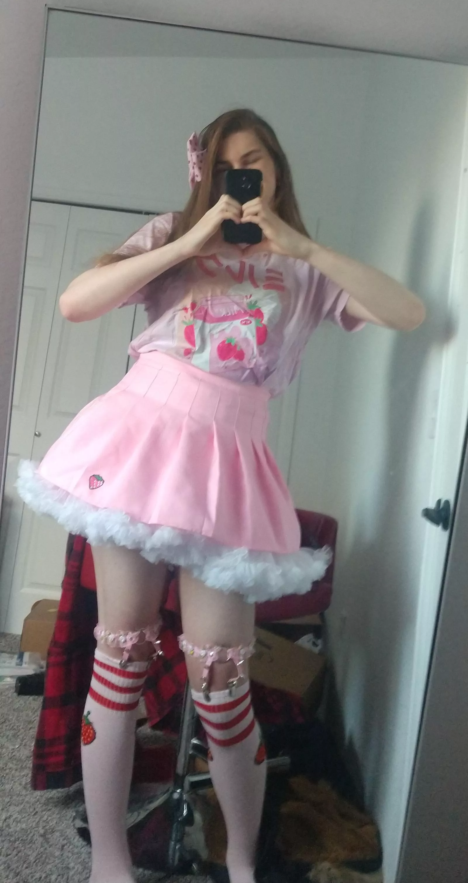 Dont mind me, LITERALLY just going to get ✨groceries✨ lmao 😂