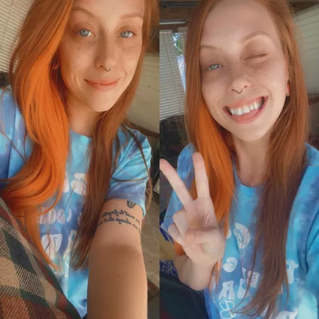 donβt mind my nails i need to get them done π happy Monday everyone!! βοΈ β¨