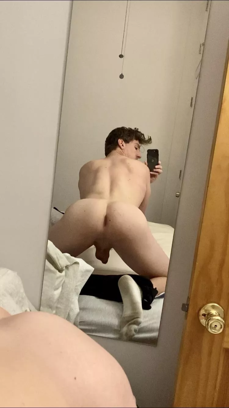 Don’t mind the dirty socks😅 Don’t mind the dirty socks😅