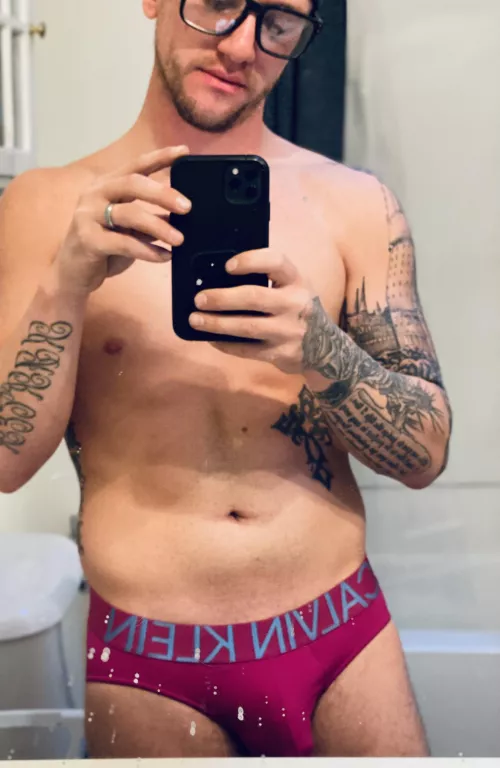 Don’t mind the mirror 🤷🏻♂️