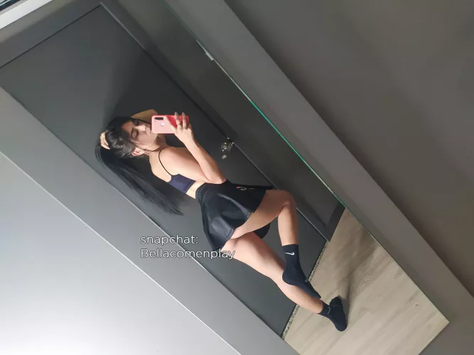 Donโt want to go to work today, no no no no nope. Donโt want to go to work today, no no no no nope.