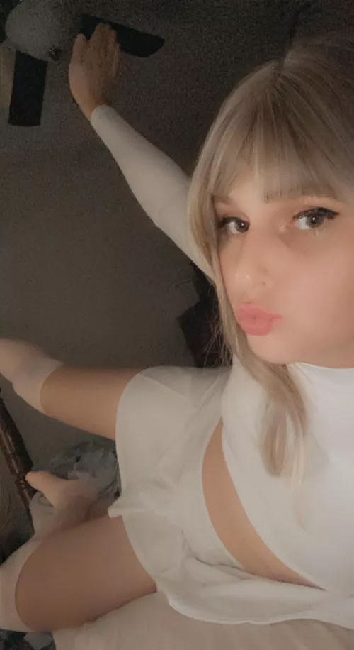 Donโt you just LOVE my girly knee-high socks? Donโt you just LOVE my girly knee-high socks?