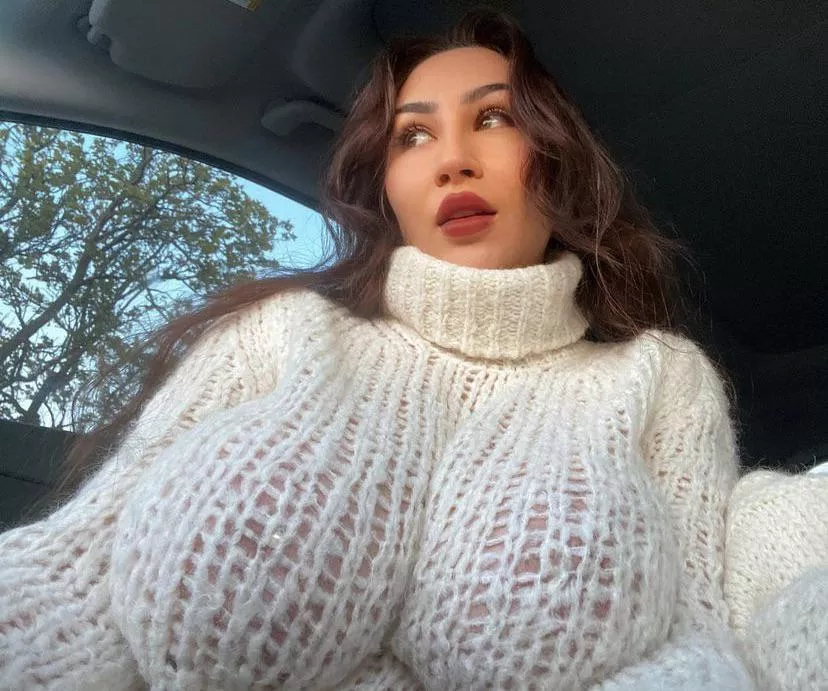 Donβt you just love sweater season Donβt you just love sweater season