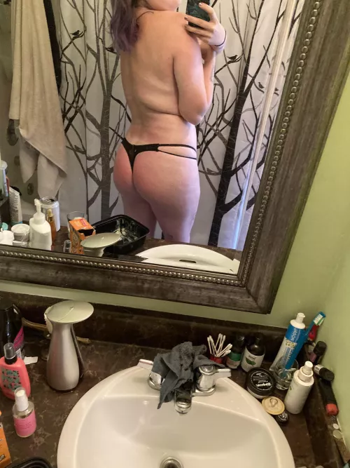 Donβt you just wanna snap that strap against my hips?