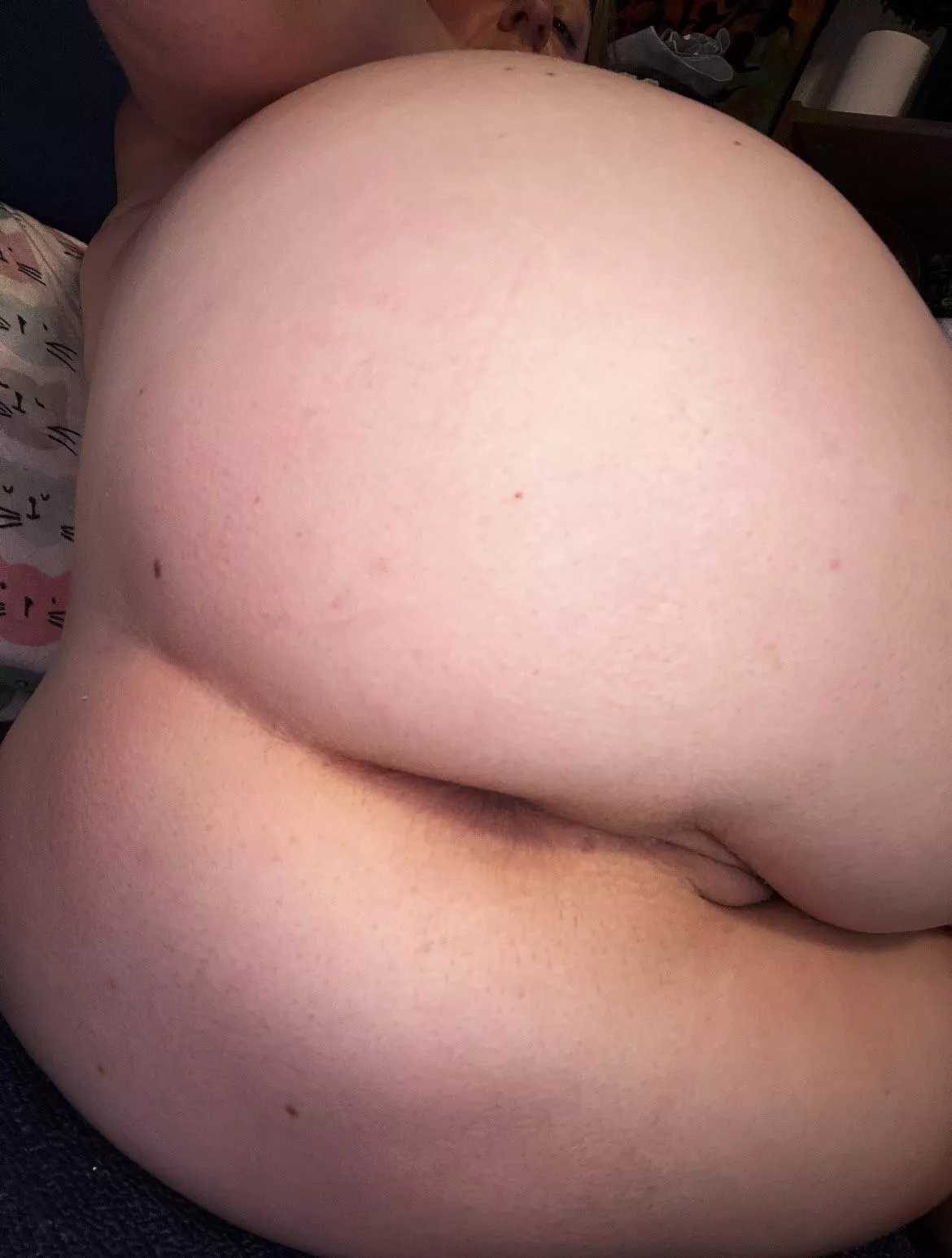 Don’t you think I’d look better with your cum dripping out of me?