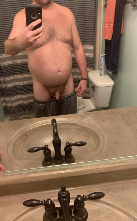 Doubt anyone notices me Doubt anyone notices me