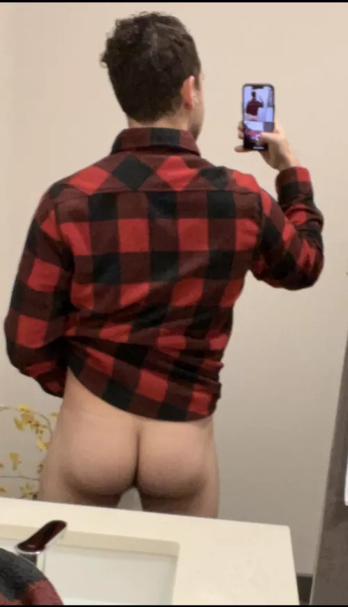 Down for a flannel fuck, bro?