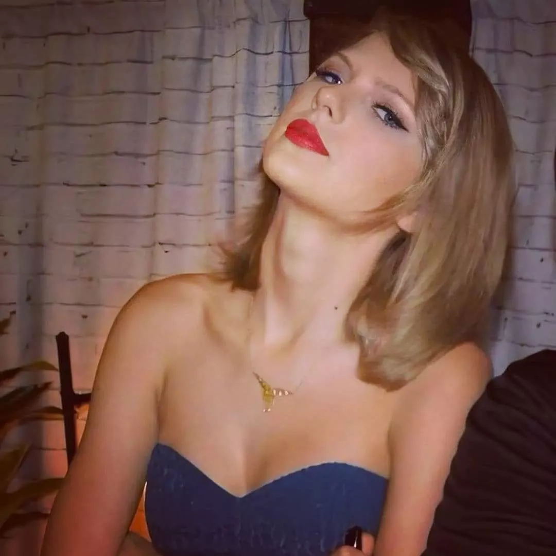 Drain me for Taylor's gorgeous face Drain me for Taylor's gorgeous face
