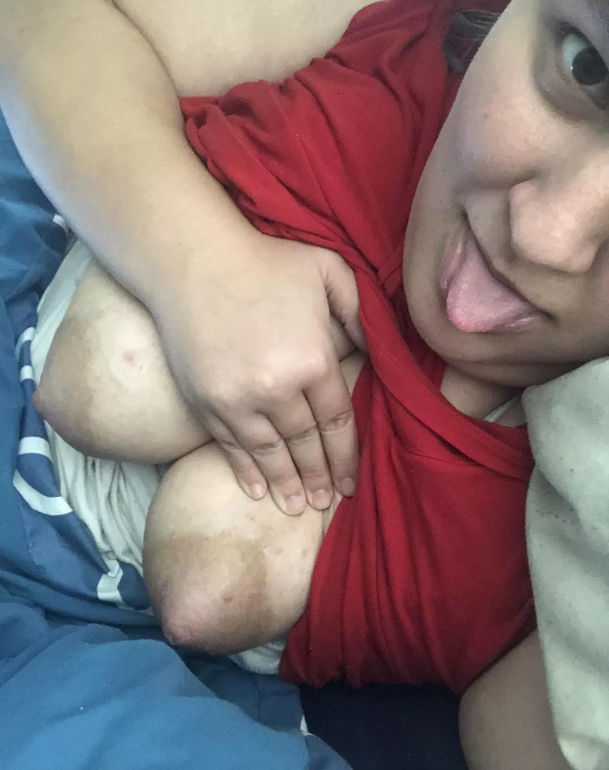 Dress with the perfect access😜 Dress with the perfect access😜