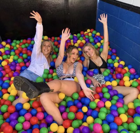 Drowning in balls Drowning in balls