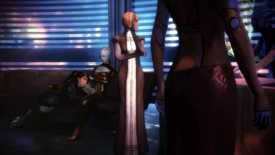 Drunk Ashley sucks a Asari futanari.