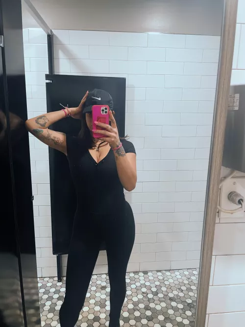 Drunk Spanish girl at the bar. What are you thinking?